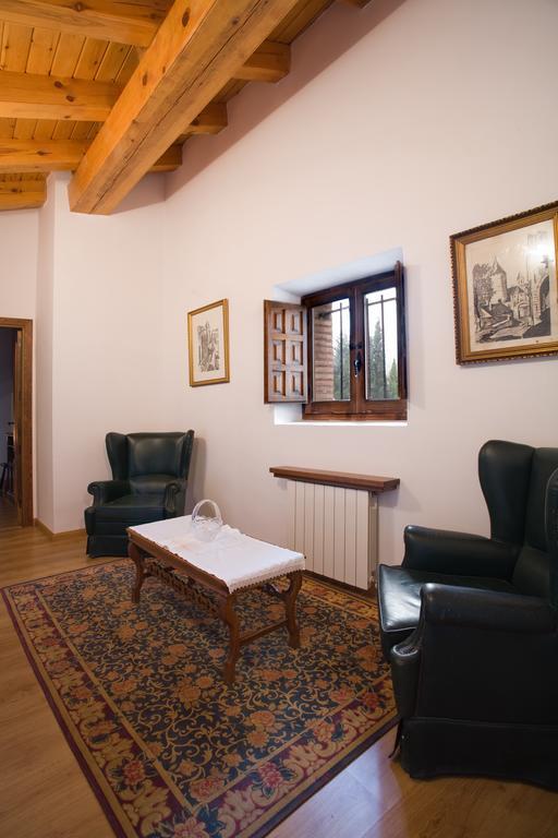 El Molino De La Hiedra Guest House Albeta Bagian luar foto